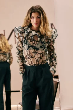 Malina Angeline blus
