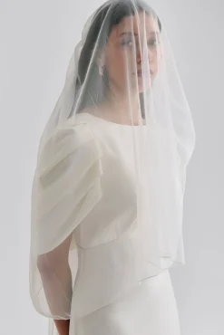 Malina Cathedral blusher veil
