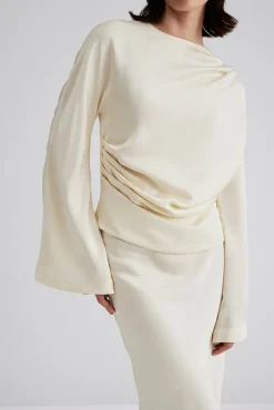 Malina Mackenzie blus