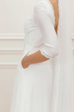 Malina Meghan spetsslöja
