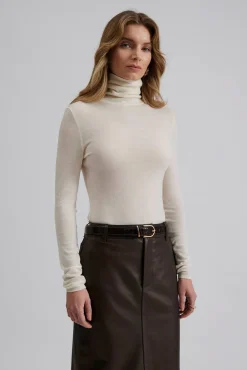 Malina Quinn topp